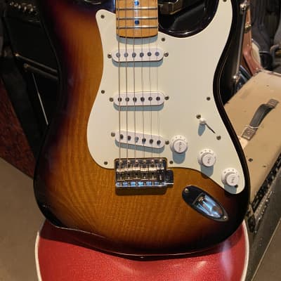Fender Eric Johnson Master Built Virginia 2020 - weighs only 7lbs 6oz, 2 Color Sunburst Nitro, MInt AS~New, 1:1 Total Eric Package in stunning grained Sassafras and Flamed Maple Neck! This thing is Killer. for sale