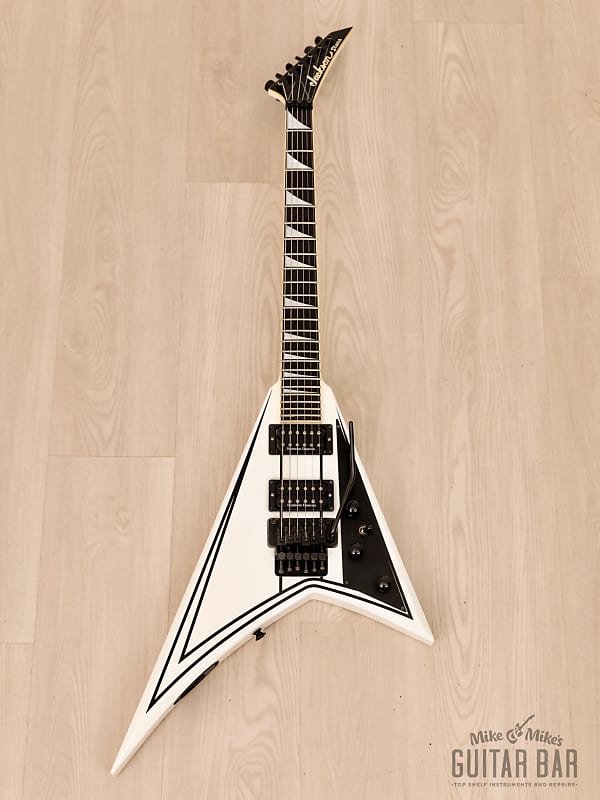 2000 Jackson Stars Randy Rhoads RR-J1 Flying V White w/ Case, Hangtags