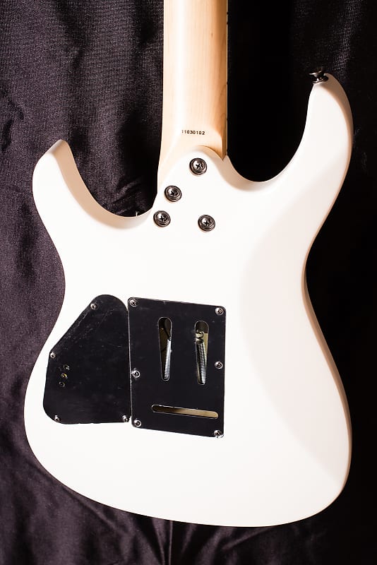 Blade X-Fire XF230 2010 Blinding White | Reverb