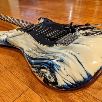 Fender Stratocaster 2013 White Blue Swirl image 1