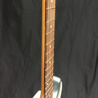 Fender Vintera 60’s Stratocaster - Ice Blue Metallic image 6
