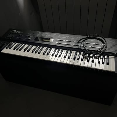 Yamaha DX7S Programmable Algorithm Synthesizer 1983 - 1987 - Black