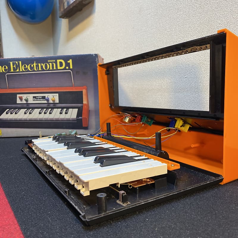 A-One Electron D-1 Organ- Dead stock toy synth- Cool!