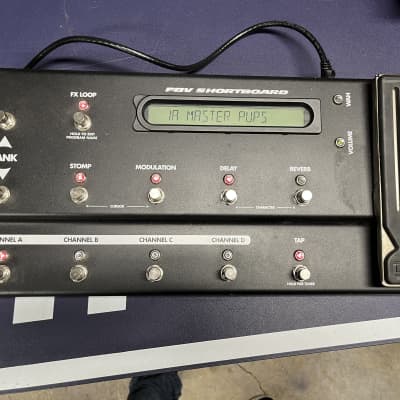 ギター LINE6 POD XT PRO & FBV SHORTBOARD ギター LINE6 POD XT PRO & FBV SHORTBOARD Line 6 PodXT Pro