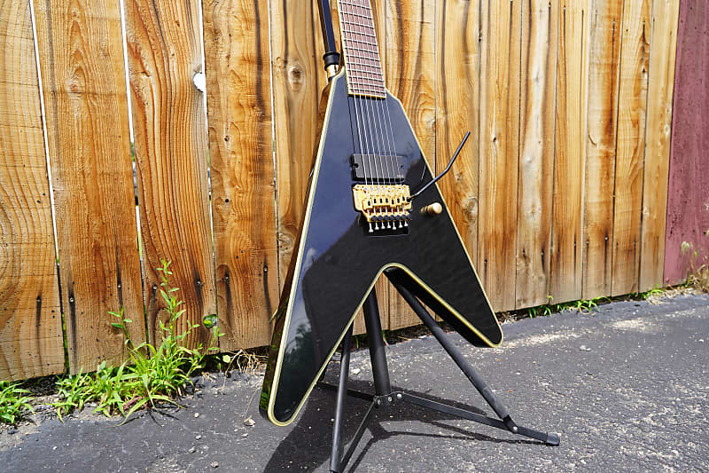 Schecter Diamond Series PROTOTYPE Chris Howorth V-7FR - Metallic