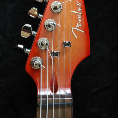 Fender Showmaster Flamed Maple HH 2000s image 2