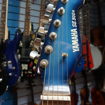 Yamaha SE300H 90s ELectric Guitar Blue image 9