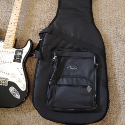 Fender Stratocaster (MIM) Black With White Pickguard Player Series image 15