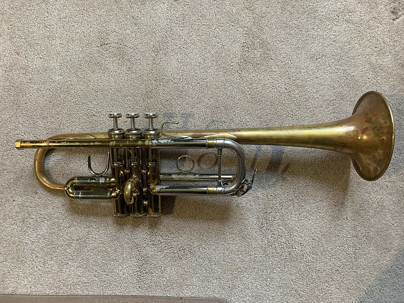 Bach Strad C Trumpet 239 ML Bore 25C (early Elkhart 1965-1970)