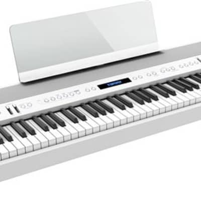 Roland FP90X Digital Stage Piano in White image 3
