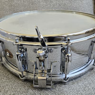 Slingerland 5x14 10 lug brass radio king snare drum 1965 - Chrome image 1