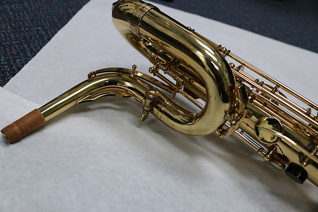 Dolnet baritone saxophone top