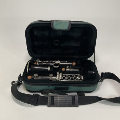 Buffet Crampon R13 Professional Clarinet Made In France Serial 368xxx With Case image 10