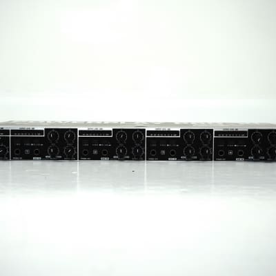 BEHRINGER ベリンガー POWERPLAY PRO-XL HA4700 sbm.jpg