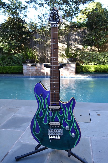 大人気 Peavey and Rare - Paint Custom / Shop Custom EVH Wolfgang ギター