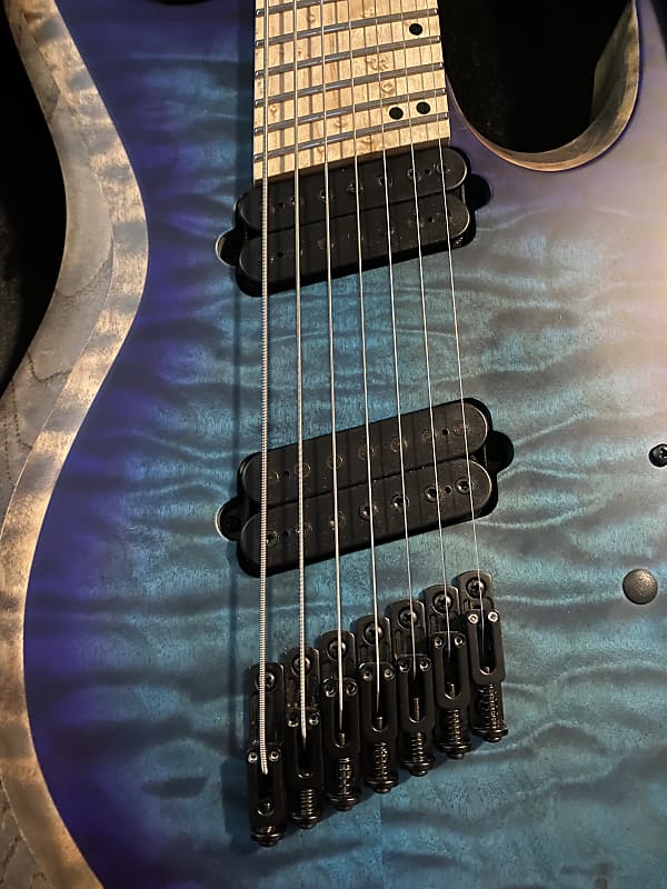 Kiesel Aries 7 2021 - Translucent night burst satin