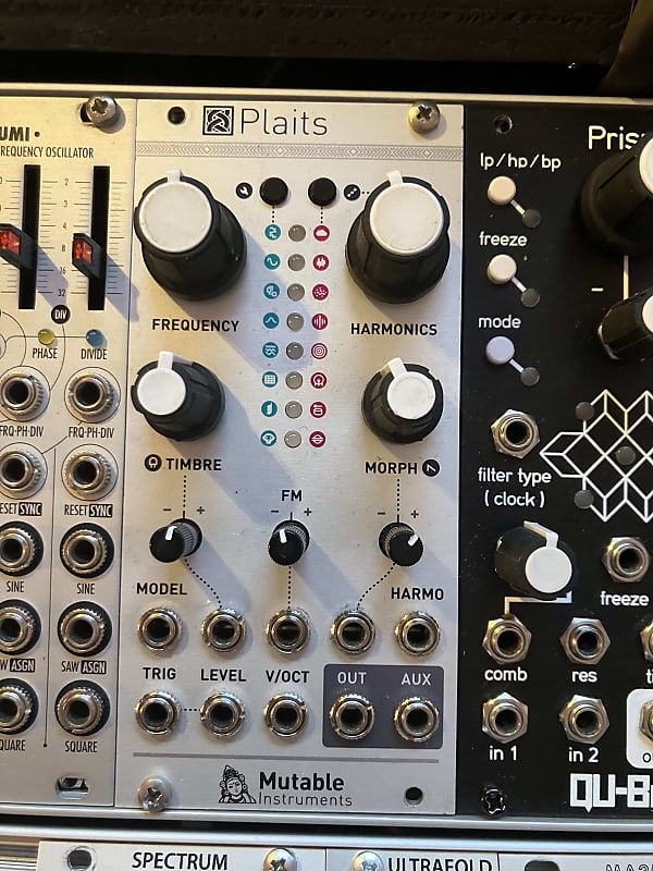 Mutable Instruments Plaits