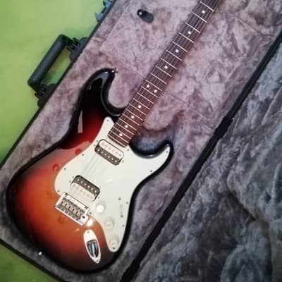 Fender Stratocaster American Professional 2017 - Sunburst image 1