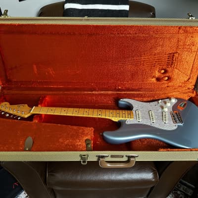 Fender American Vintage '57 Stratocaster 2000 - 2010 - Ice Blue Metallic image 10