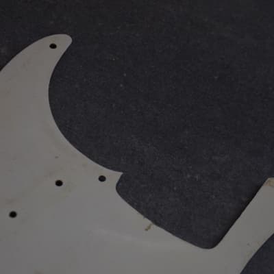 Fender real vintage early 1960s Precision Bass scratchplate =looks great but was cut out at the end image 6