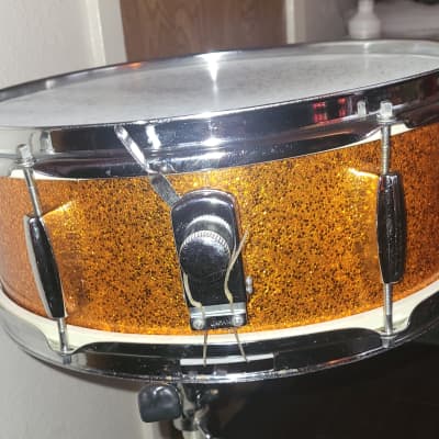 Vintage 1970's Japanese Orange metal flake snare drum  6 lug 5 x 14 AS IS easy fix or parts image 3