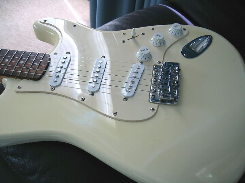 Squier Affinity Strat (Made in Indonesia, 2006)