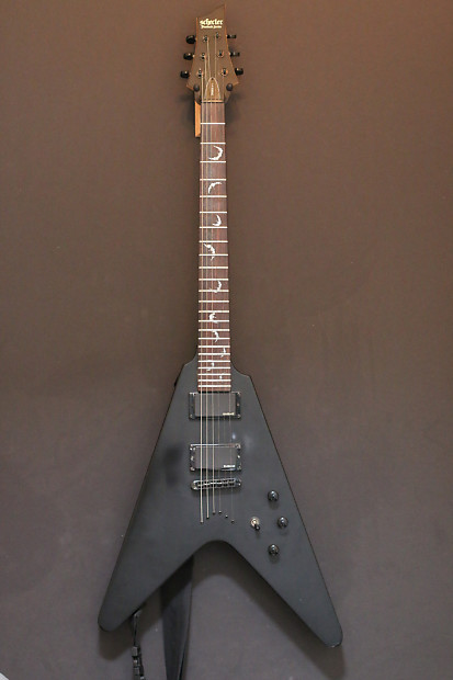 Schecter Diamond Series V-1 FR ブラック　美品！ Schecter Diamond Series Damien V-1 Black Satin | Reverb