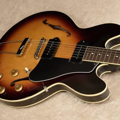 Archtop tribute AT130 NEW Brown Sunburst / incl. Hard Case