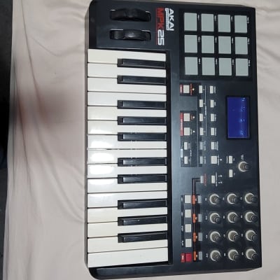 Akai MPK25 2012 - Black