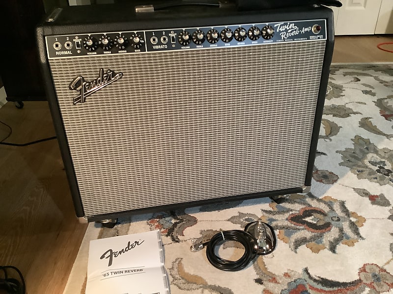 Fender twin reverb store guitar center