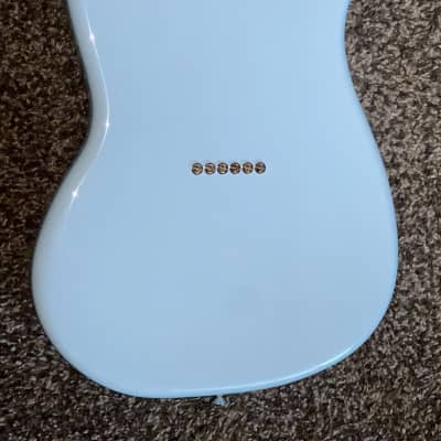 Fender Offset Series Mustang with Pau Ferro Fretboard 2017 - Blue image 4