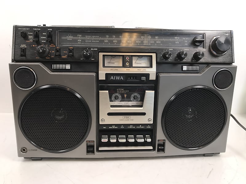 ラジオ・コンポ AIWA 2band stereo radio cassette TPR-820 ☆AIWA アイワ TPR-820 ラジカセ レトロ◇現状品