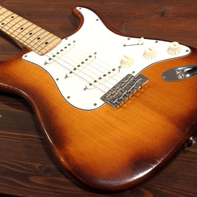 Excellent 1977 Greco Stratocaster - Lawsuit MIJ Japan - Very RARE "Violin" finish - image 7