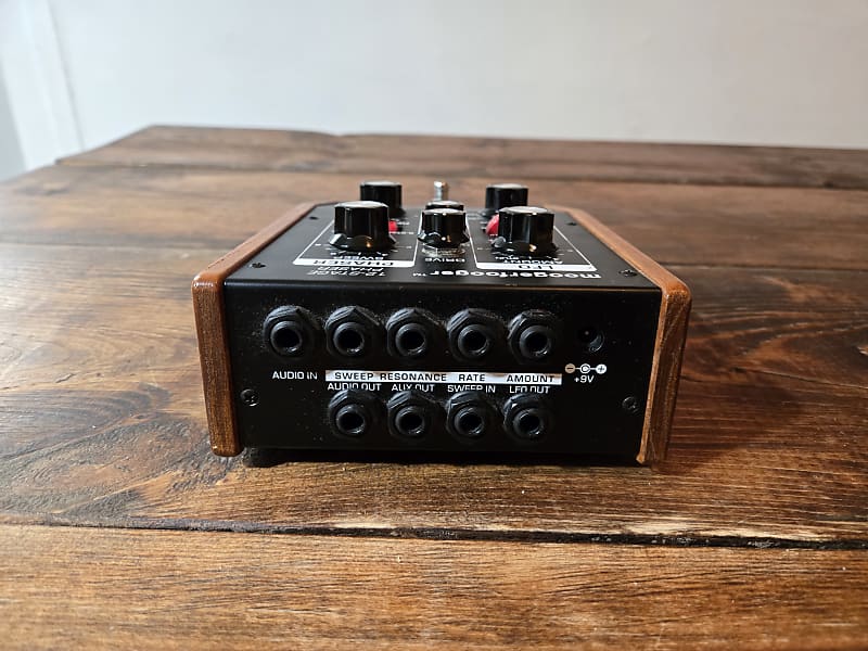 Moog MF-103 12-Stage Phaser | Vintage Synth Explorer