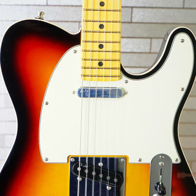 Fender American Ultra Telecaster with Maple Fretboard - Ultraburst image 4