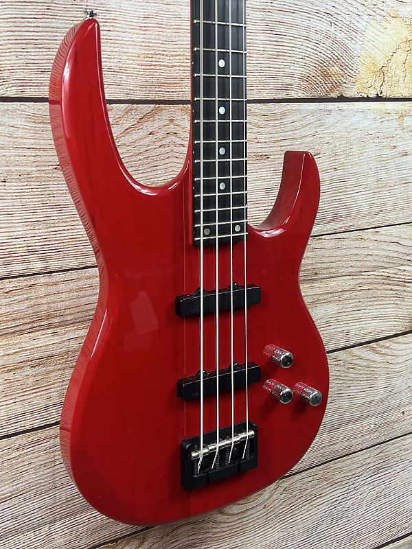 Carvin  4 string bass  2000s Red image 1