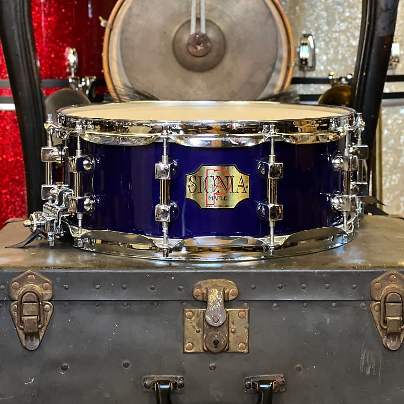 USED 1990's 5.5x14 Premier Signia Maple Snare Drum in Blue Sapphire Lacquer