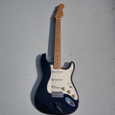 Fender Standard Stratocaster 1998 - 2005 | Reverb