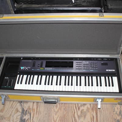 Ensoniq VFX SD/ 61 Key Synth with Case