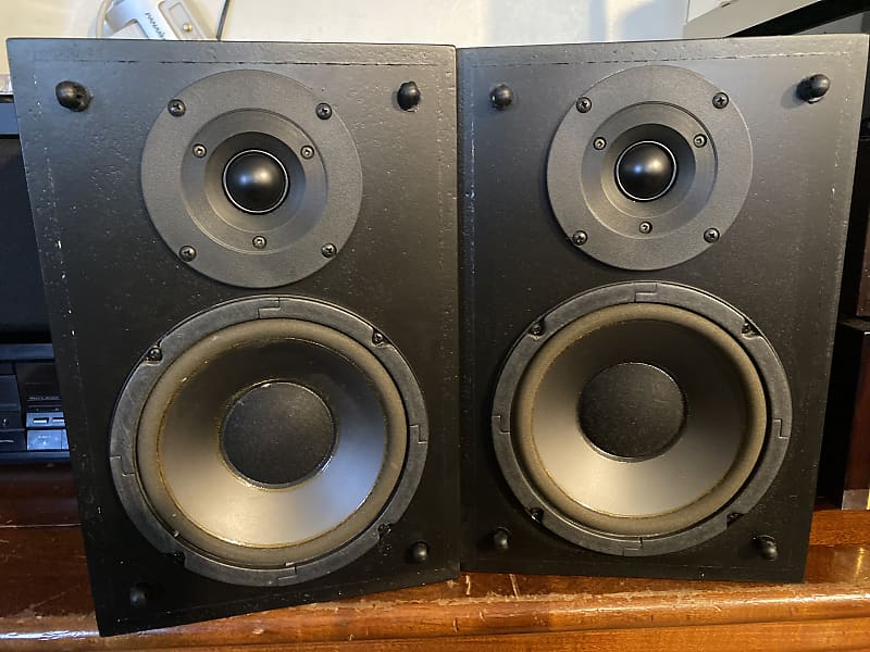 Vintage bookshelf speakers Unknown  			