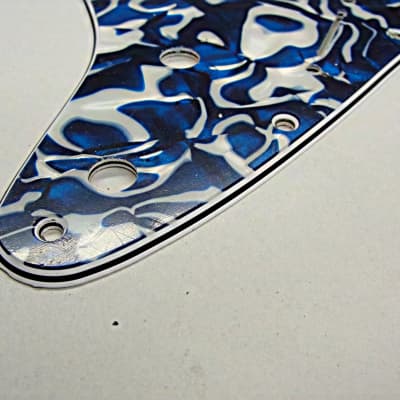D'Andrea Pro Stratocaster Pickgaurd S/S/S 11 HOLE 4 Ply  Made in the USA Blue Swirl Pearl image 3