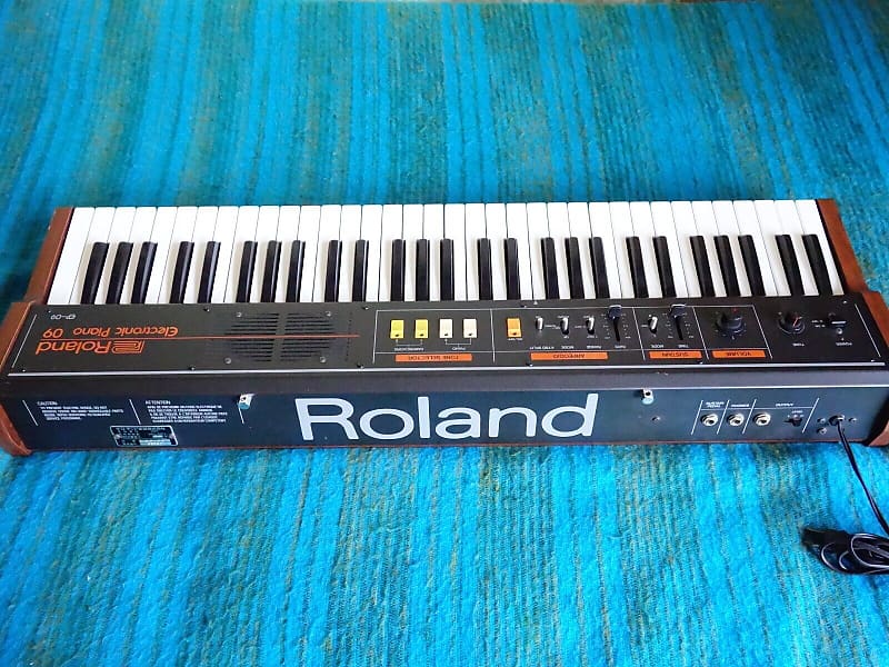 Roland EP-09 61-Key Electronic Piano