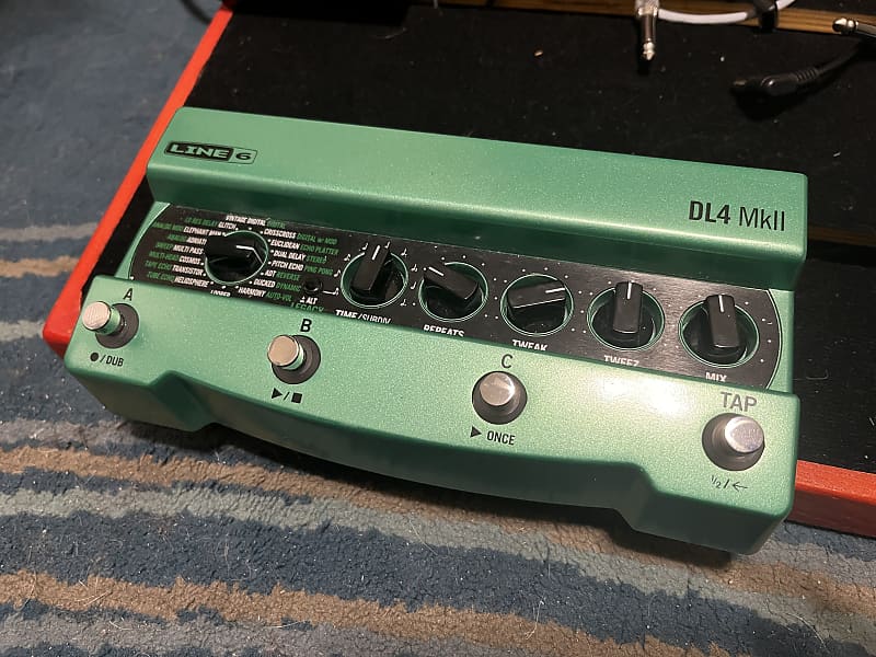 Line 6 DL4 MkII 2022 - Present - Green / Black | Reverb Line 6 DL4 MkII 2022 - Present - Green / Black | Reverb