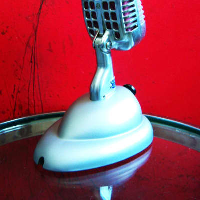 Vintage 1940's Shure 737A crystal super cardioid microphone w period S-36 desk stand PROP DISPLAY image 9