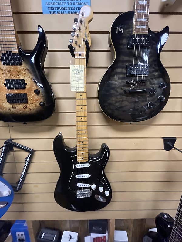 Squier Stratocaster 1989 - Black gloss | Reverb