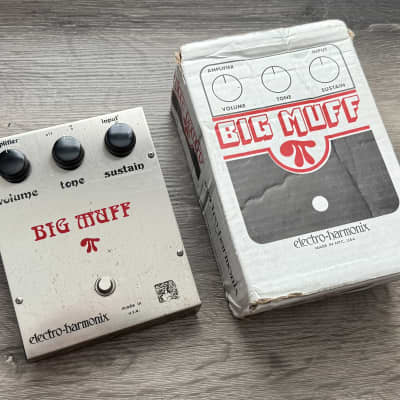 Electro-Harmonix Big Muff Pi V2 (Ram's Head) | Reverb