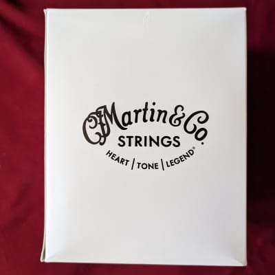 Box of 10 Packs of Martin MSP6200 SP Lifespan 80/20 Bronze Medium Acoustic Strings 2010s image 7