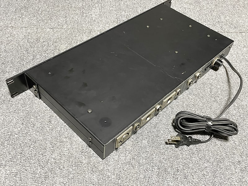 【希少】SONG BIRD TSC-1380S 送料込み！ Songbird Tri Stereo Chorus Splitter TSC 1380S FOR SALE