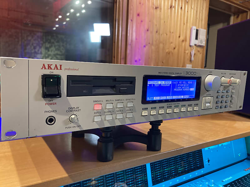 希少品 AKAI S3000XL サンプラー名機 51hPaVIBpnL._UF350,350_QL50_.jpg