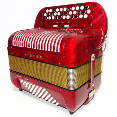 Close to New! Hohner Amati III M Lightweight 3 Row Small Button Accordion made in Germany 2148, incl Straps, Case, Wonderful sound! image 5